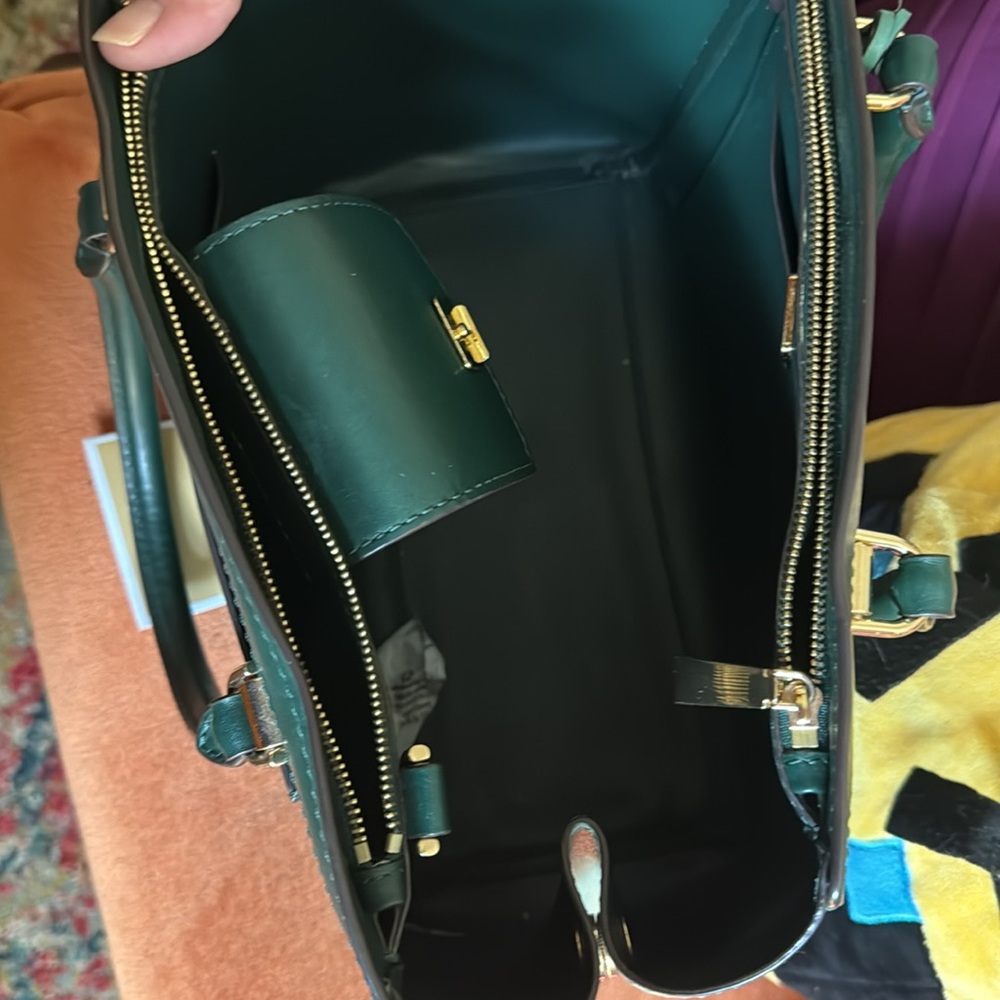 💚✅🌿🍃🐢Michael Kors - Picture 4 of 10